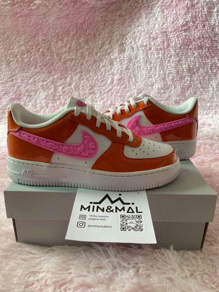 Nike-Air-Force-1-Low-Valentines-Day-2023-GS-sneakers-tenis-minymal-3