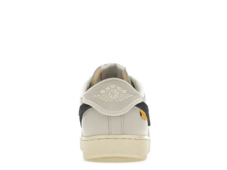 tenis Jordan 1 Retro AJKO Low SP x Union LA - Sail Muslin (Piel) parte trasera