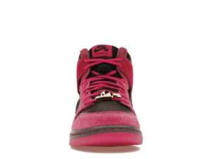 Nike SB Dunk High x Run The Jewels - Active Pink 4