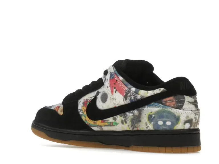 Nike SB Dunk Low x Supreme Rammellzee parte trasera izquierda