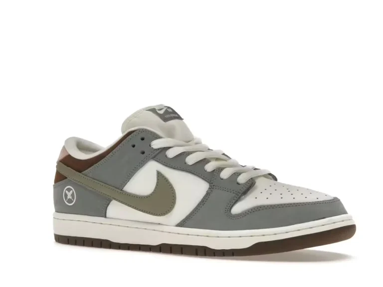 Nike SB Dunk Low x Yuto Horigome parte delantera derecha