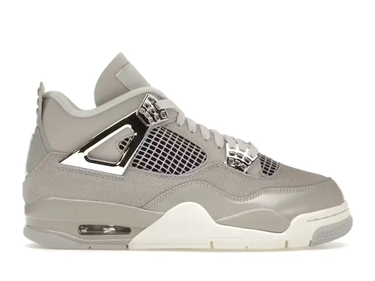 Jordan 4 Retro - Frozen Moments (Mujer) lado derecho