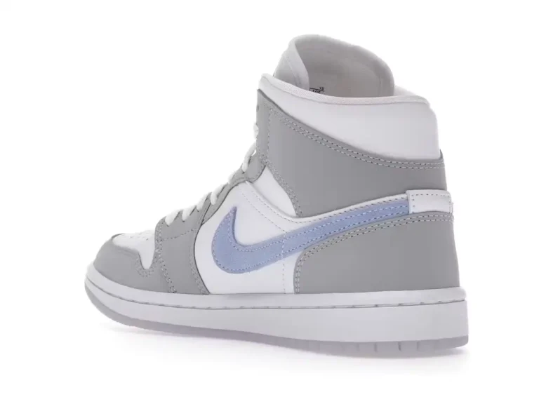 tenis Jordan 1 Mid Wolf Grey Aluminum (Mujer) 3