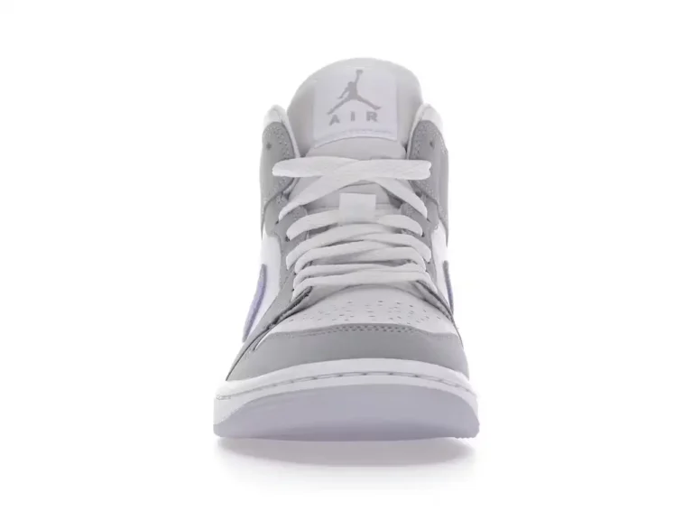 tenis Jordan 1 Mid Wolf Grey Aluminum (Mujer) 4