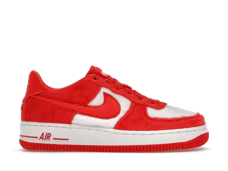 tenis Nike Air Force 1 Low Valentine's Day Fleece (2024) FZ3552-612