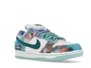 tenis Nike SB Dunk Low Pro x Futura Laboratories Bleached Aqua HF6061-400 minymal sneakers 2