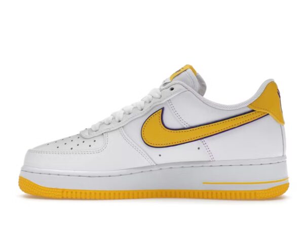 Tenis Nike Air Force 1Kobe Bryant Lakers Home FZ1151-100 minymal sneakers 2