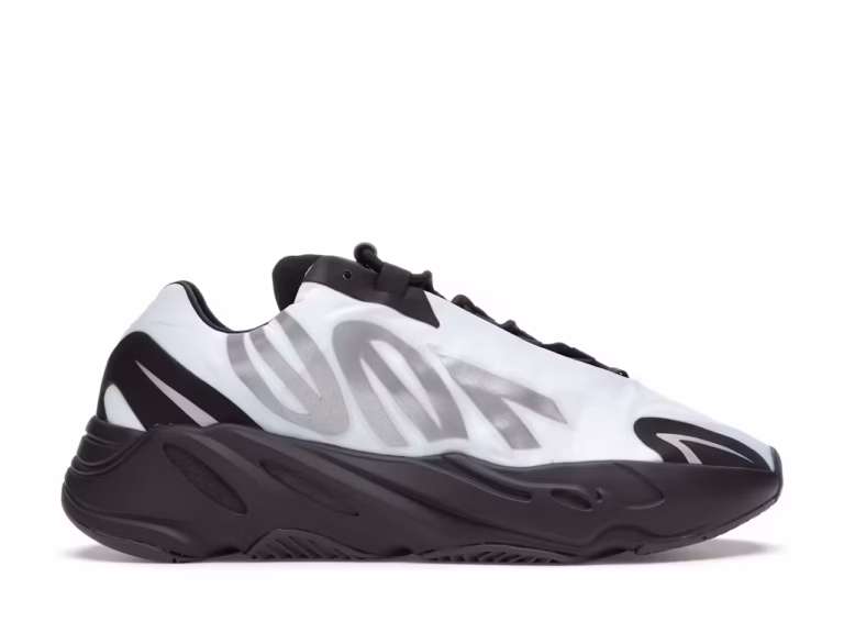 tenis Yeezy Boost 700 MNVN Blue Tint GZ0711 minymal sneakers