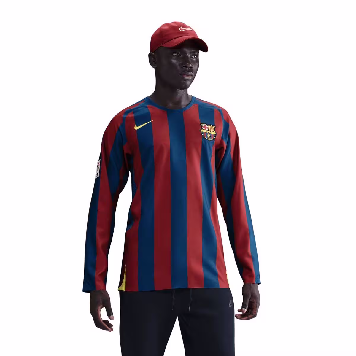 playera Nike Barcelona 2005 Reissue Ronaldinho 10 HQ1462-471 minymal sneakers playera Nike Barcelona 2005 Reissue Ronaldinho 10 HQ1462-471 minymal sneakers