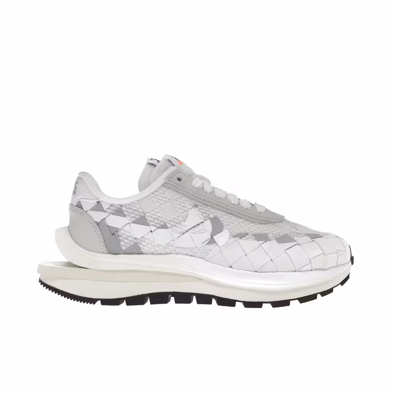 tenis Nike VaporWaffle sacai x Jean Paul Gaultier Woven White minymal sneakers tenis Nike VaporWaffle sacai x Jean Paul Gaultier Woven White minymal sneakers